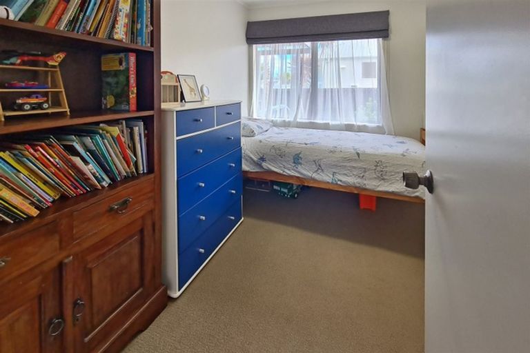 Photo of property in 22 Miriam Corban Heights, Henderson, Auckland, 0612