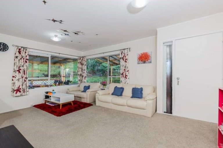 Photo of property in 2/37 Stredwick Drive, Torbay, Auckland, 0630