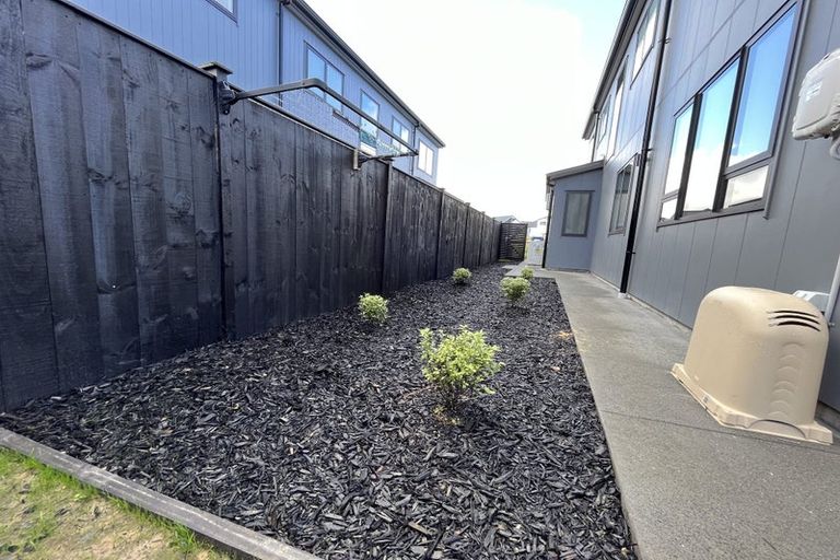 Photo of property in 13 Babos Avenue, Kumeu, 0810