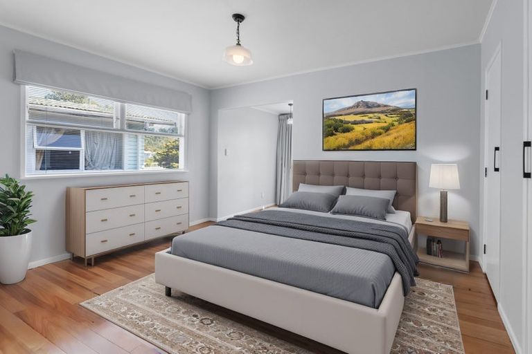 Photo of property in 77 Avonleigh Road, Green Bay, Auckland, 0604