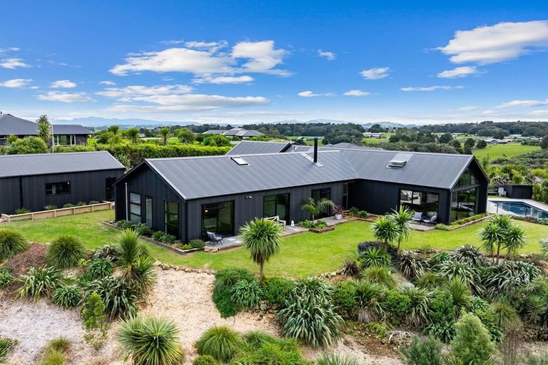 Photo of property in 136 Karanui Road, Te Kamo, Kamo, 0185