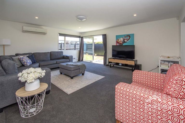 Photo of property in 2/39a Woodbury Street, Avonhead, Christchurch, 8042