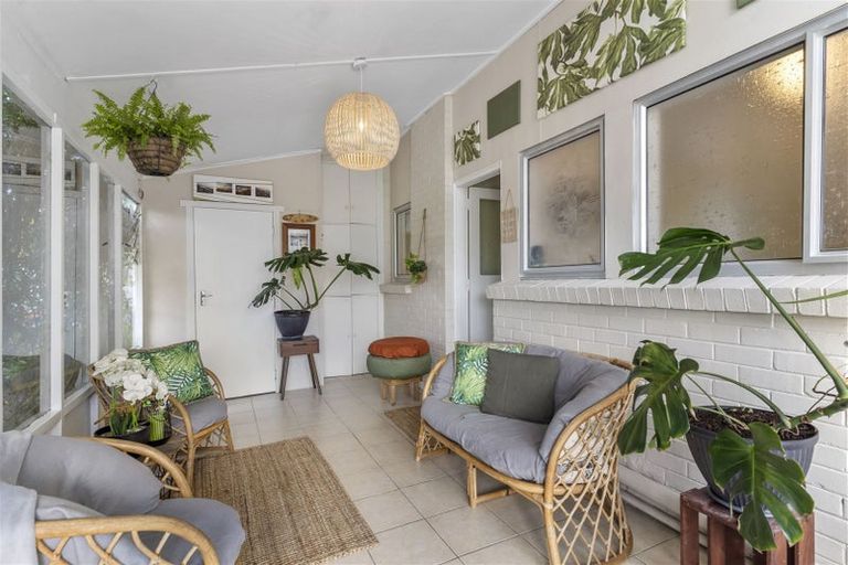 Photo of property in 2/21 Latham Avenue, Pakuranga, Auckland, 2010