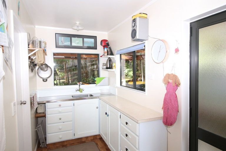 Photo of property in 160 Waimaire Avenue, Matarangi, Whitianga, 3592