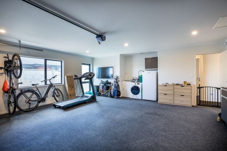 Photo of property in 31 Keene Drive, Bell Block, New Plymouth, 4312