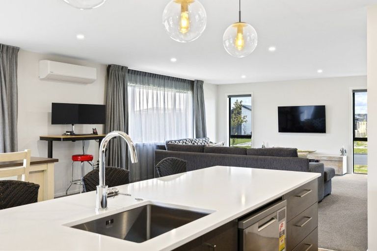 Photo of property in 130 Harakeke Drive, Wharewaka, Taupo, 3330