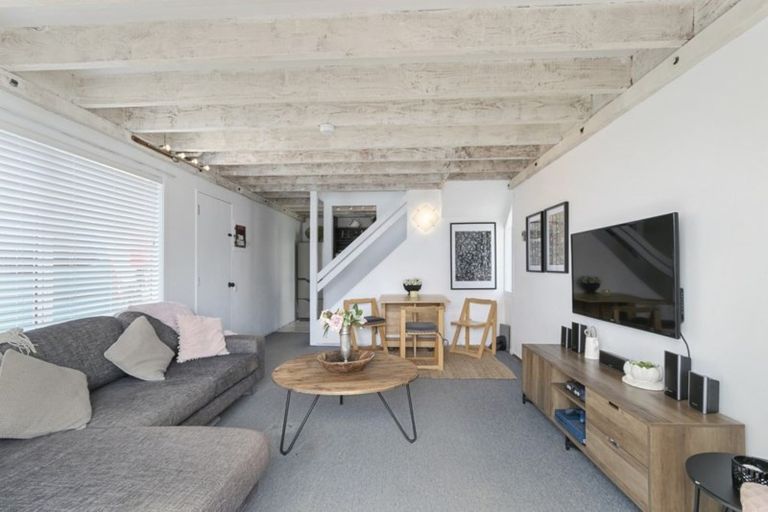 Photo of property in 5/118 Randwick Road, Moera, Lower Hutt, 5010