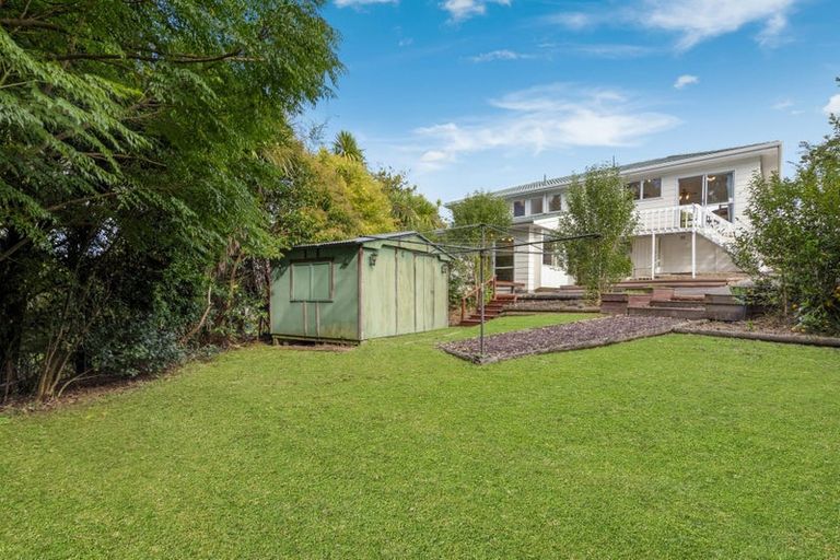 Photo of property in 102 Glendale Road, Glen Eden, Auckland, 0602