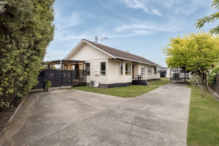 Photo of property in 126 Riverside Drive, Whakatane, 3120