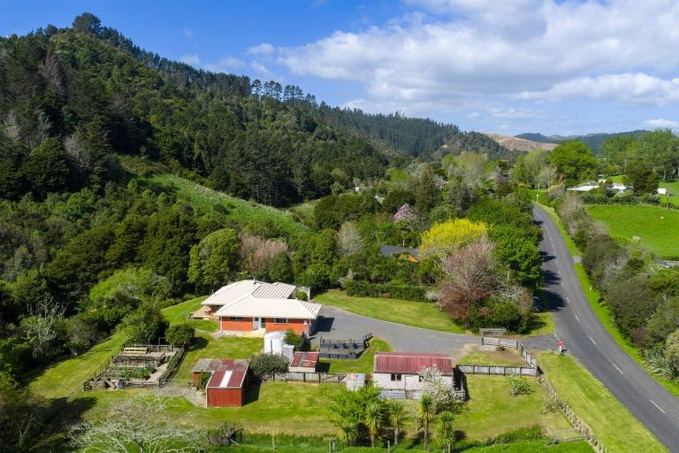 Photo of property in 1058 Old Mountain Road, Waitetuna, Raglan, 3295