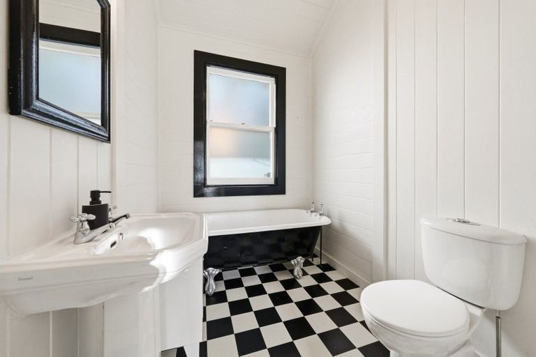 Photo of property in 6 Tongariro Street, Mount Eden, Auckland, 1024
