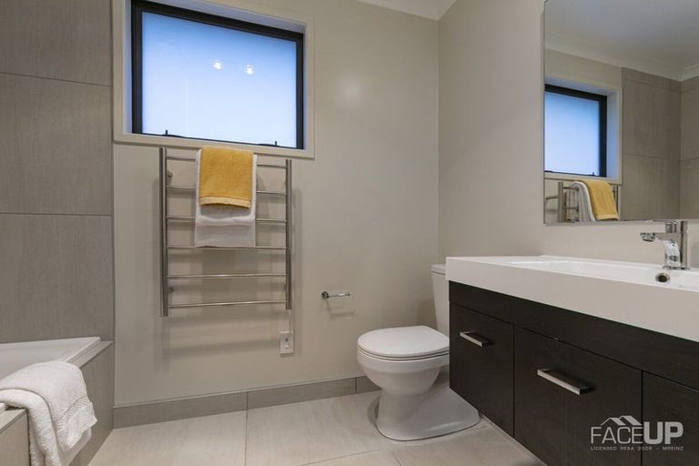 Photo of property in 54 Colonial Drive, Silverdale, 0932