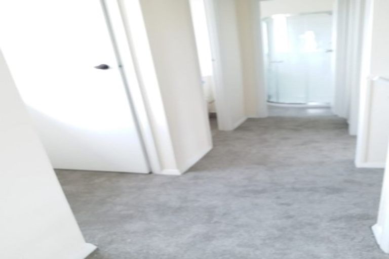 Photo of property in 4/41 Greenslade Crescent, Northcote, Auckland, 0627