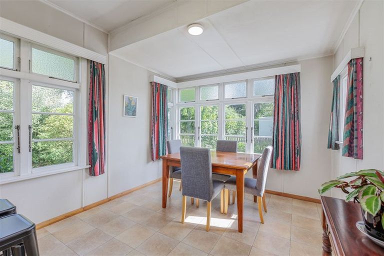 Photo of property in 2 Lansdowne Crescent, Lansdowne, Masterton, 5810
