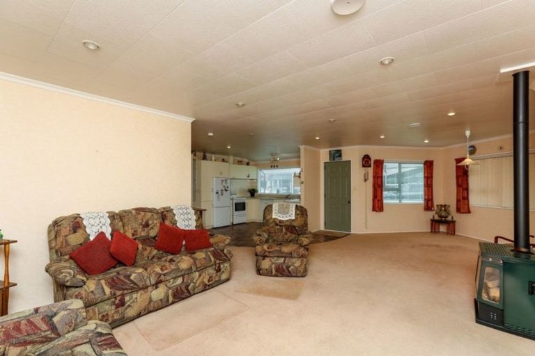 Photo of property in 38 Tukapa Street, Westown, New Plymouth, 4310