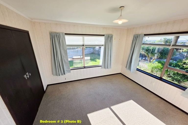 Photo of property in 42 Miltonia Avenue, Te Atatu South, Auckland, 0610