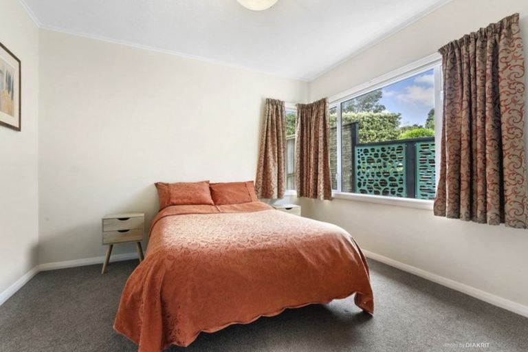 Photo of property in 141 Nevay Road, Miramar, Wellington, 6022