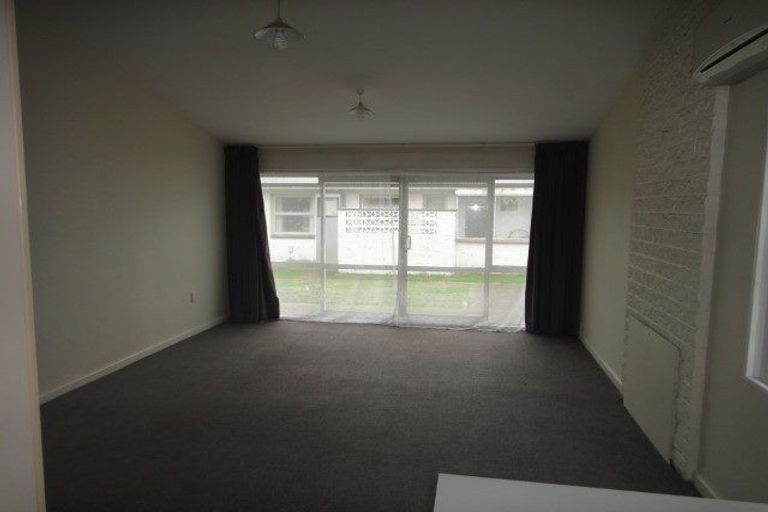 Photo of property in 11a Renfrew Street, Upper Riccarton, Christchurch, 8041