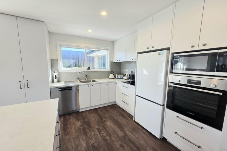 Photo of property in 15 Royal Oak Crescent, Holmes Hill, Oamaru, 9401