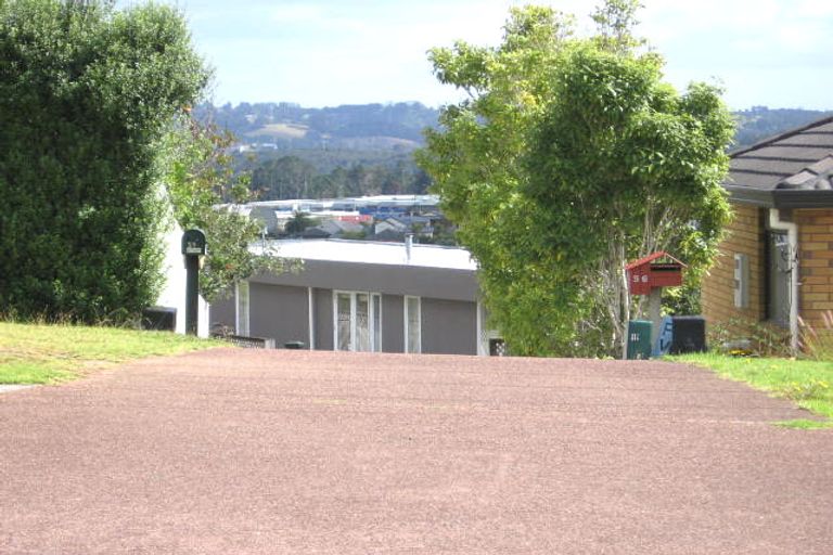Photo of property in 56 Sunset Road, Unsworth Heights, Auckland, 0632