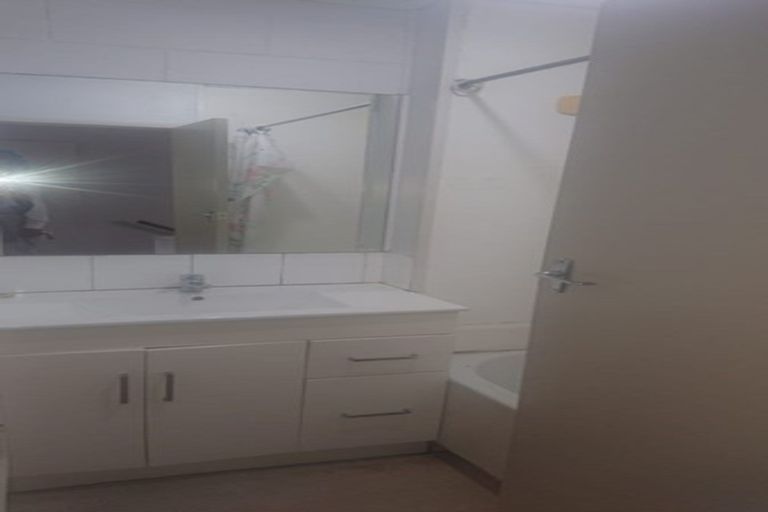 Photo of property in 8/45 Kenderdine Road, Papatoetoe, Auckland, 2025