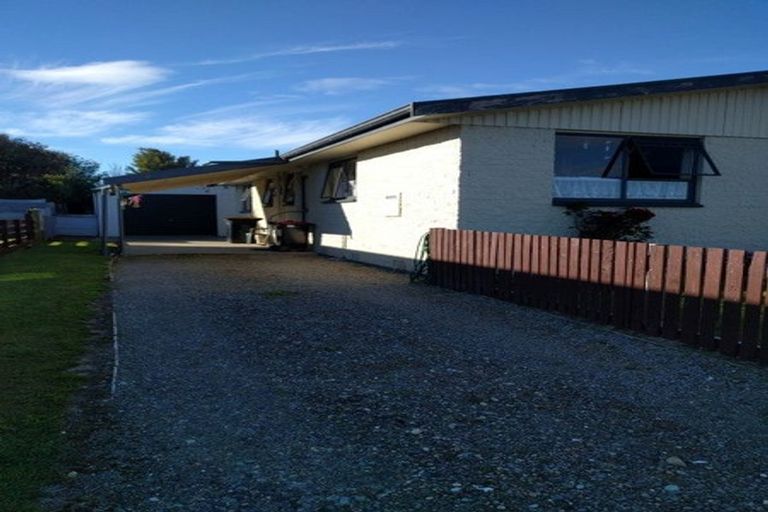 Photo of property in 59 Frome Street, Clifton, Invercargill, 9812