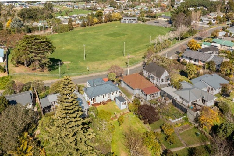 Photo of property in 53 Aorangi Road, Paraparaumu, 5032