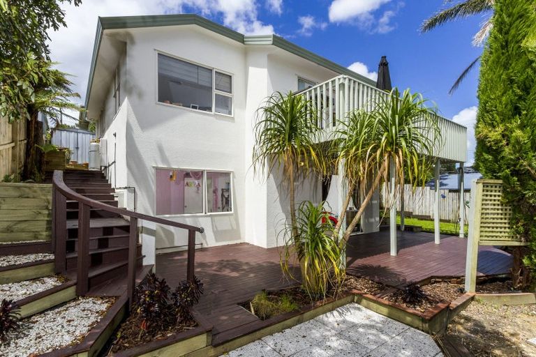 Photo of property in 2/70 Archers Road, Glenfield, Auckland, 0629