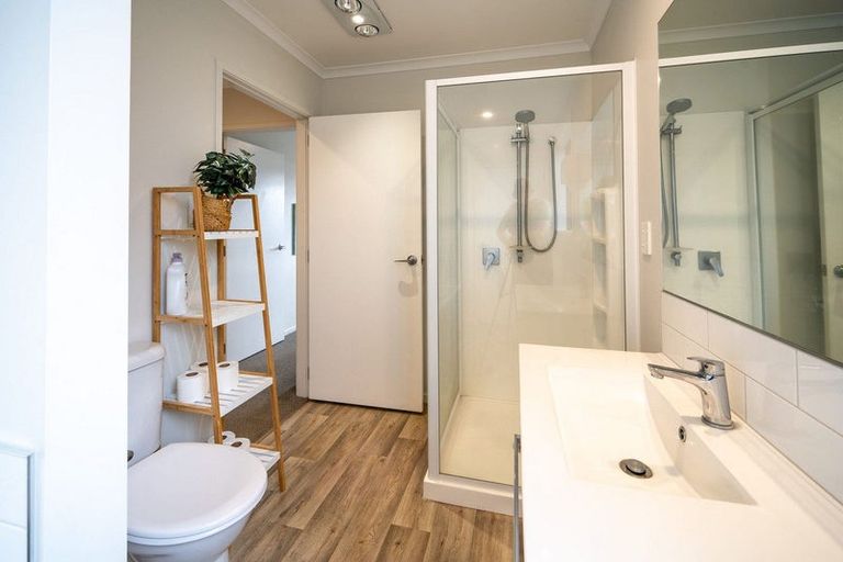 Photo of property in 6 Settler Avenue, Omokoroa, 3114