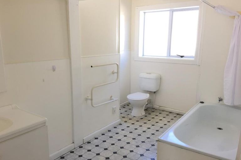 Photo of property in 99 Hansons Lane, Upper Riccarton, Christchurch, 8041