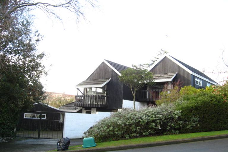 Photo of property in 1/1 Bengal Drive, Cashmere, Christchurch, 8022