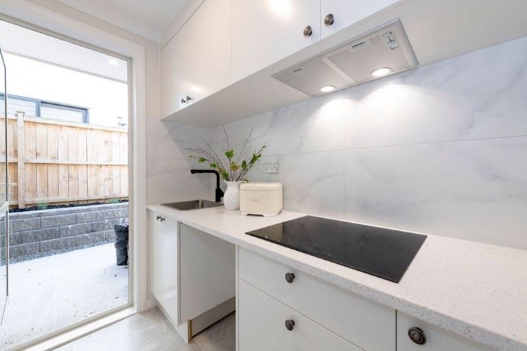 Photo of property in 56 Hikuawa Road, Flat Bush, Auckland, 2019