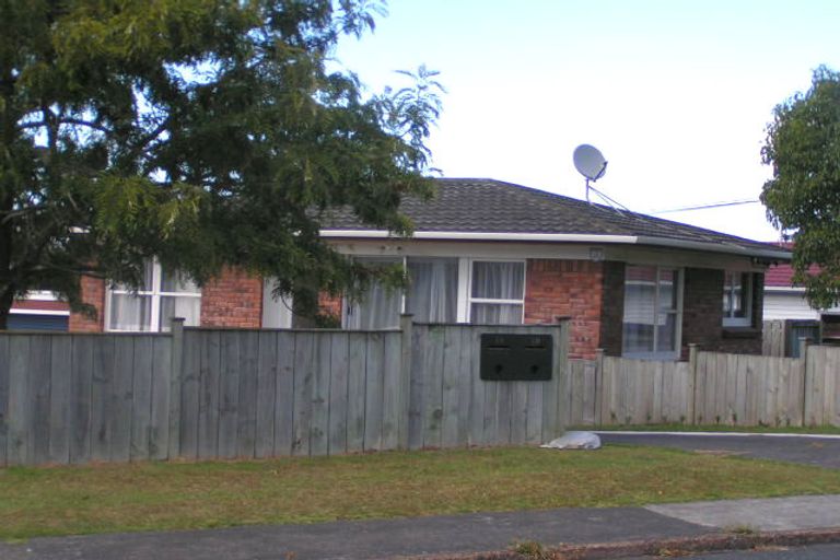 Photo of property in 1/1 Merriefield Avenue, Forrest Hill, Auckland, 0620