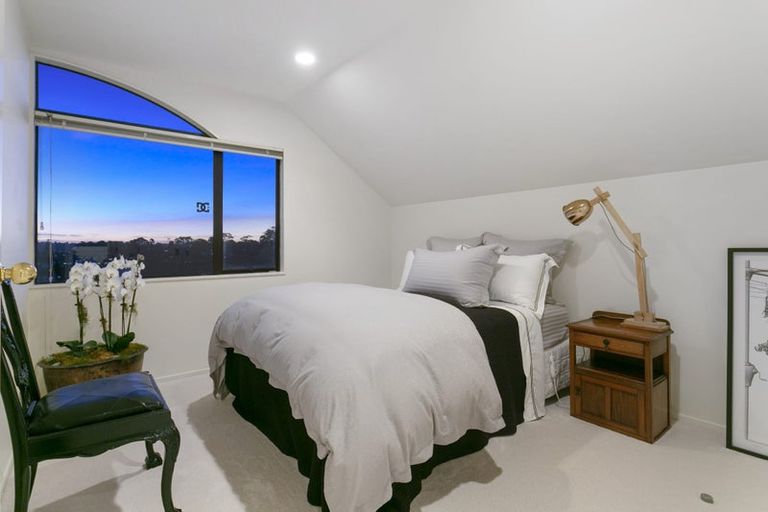 Photo of property in 1/3a Richards Avenue, Forrest Hill, Auckland, 0620