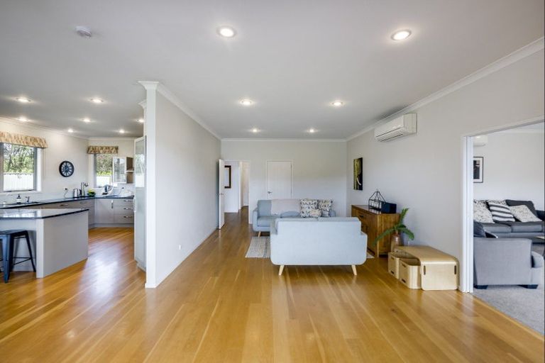 Photo of property in 154b Avondale Road, Greenmeadows, Napier, 4112