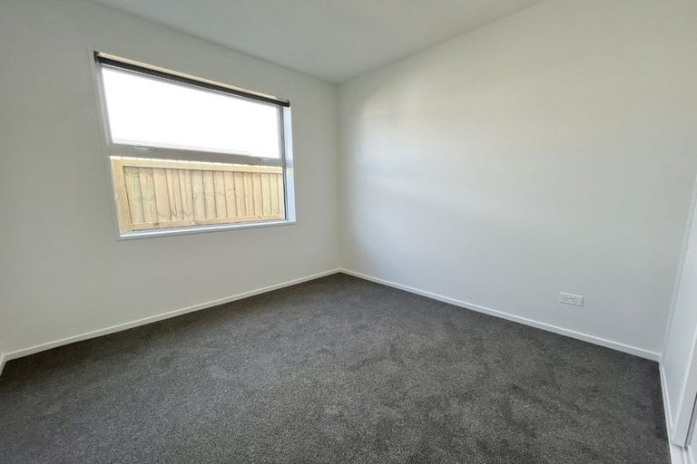 Photo of property in 23 Rita Angus Road, Belfast, 8051