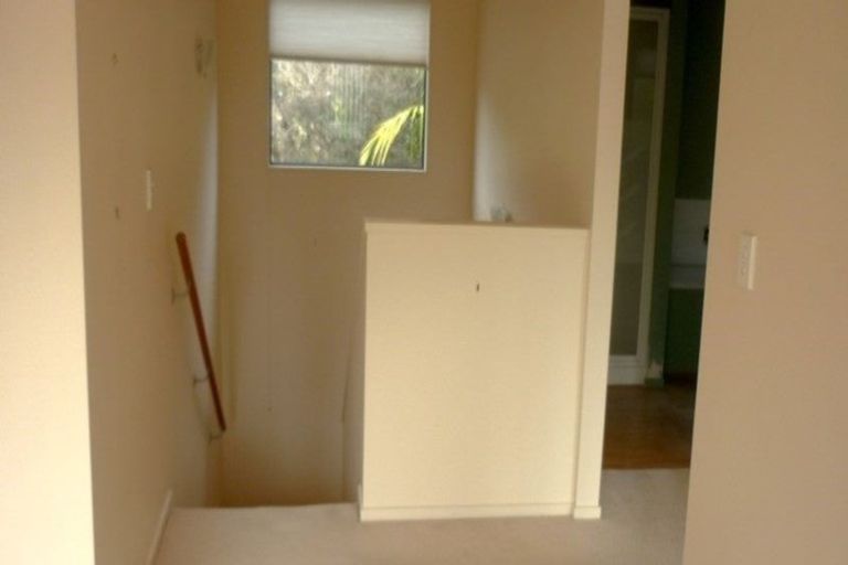 Photo of property in 20a Pohutukawa Avenue, Red Beach, 0932