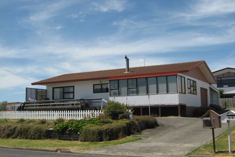 Photo of property in 6a Torkar Road, Clarks Beach, 2122