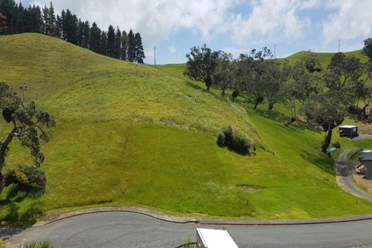 Photo of property in 17 Opau Road, Oakura, Hikurangi, 0184