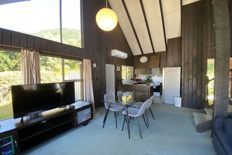 Photo of property in 21 Watts Road, Fernhill, Queenstown, 9300