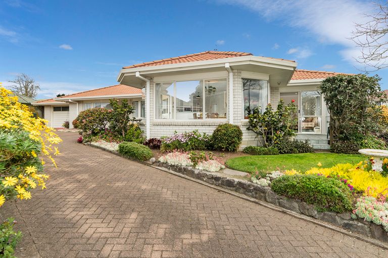 Photo of property in 10 Tekoah Place, Judea, Tauranga, 3110