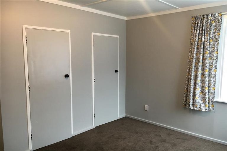 Photo of property in 43 Petherick Street, Taita, Lower Hutt, 5011