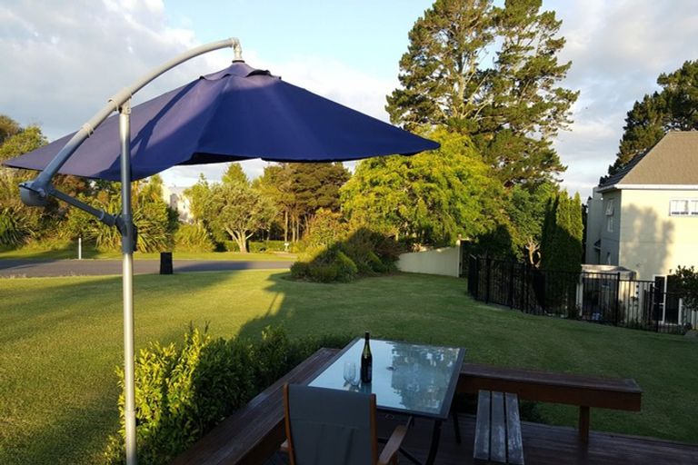 Photo of property in 3 Hobson Heights Road, Lucas Heights, Auckland, 0632