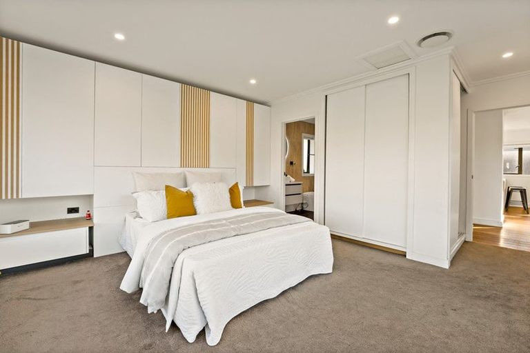 Photo of property in 1a Morrow Avenue, Bucklands Beach, Auckland, 2012