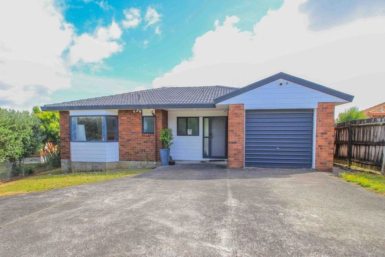 Photo of property in 38 Awaroa Road, Sunnyvale, Auckland, 0612