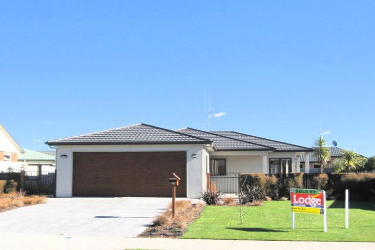 Photo of property in 35 Alconbury Drive, Rototuna North, Hamilton, 3210