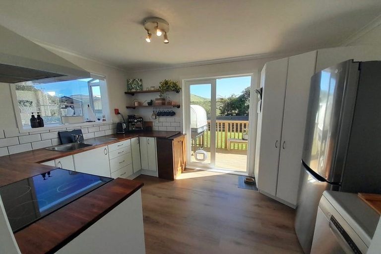 Photo of property in 6 Waiau Close, Kelson, Lower Hutt, 5010