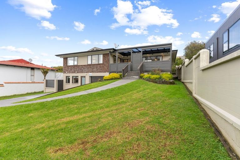 Photo of property in 32 Amante Crescent, Mairangi Bay, Auckland, 0630