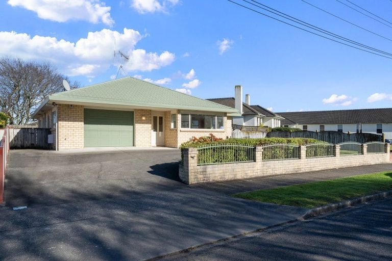 Photo of property in 174 Bath Street, Levin, 5510