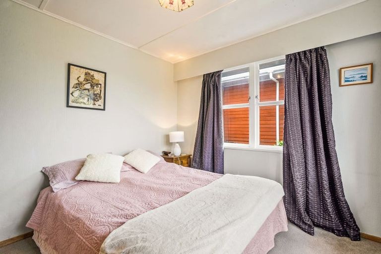 Photo of property in 22 Tarawa Street, Paekakariki, 5034